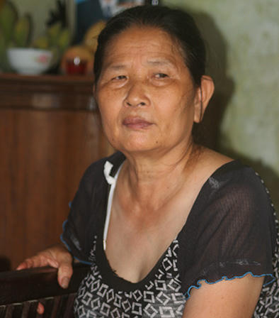 Bị chém chết khi can hàng xóm cãi nhau